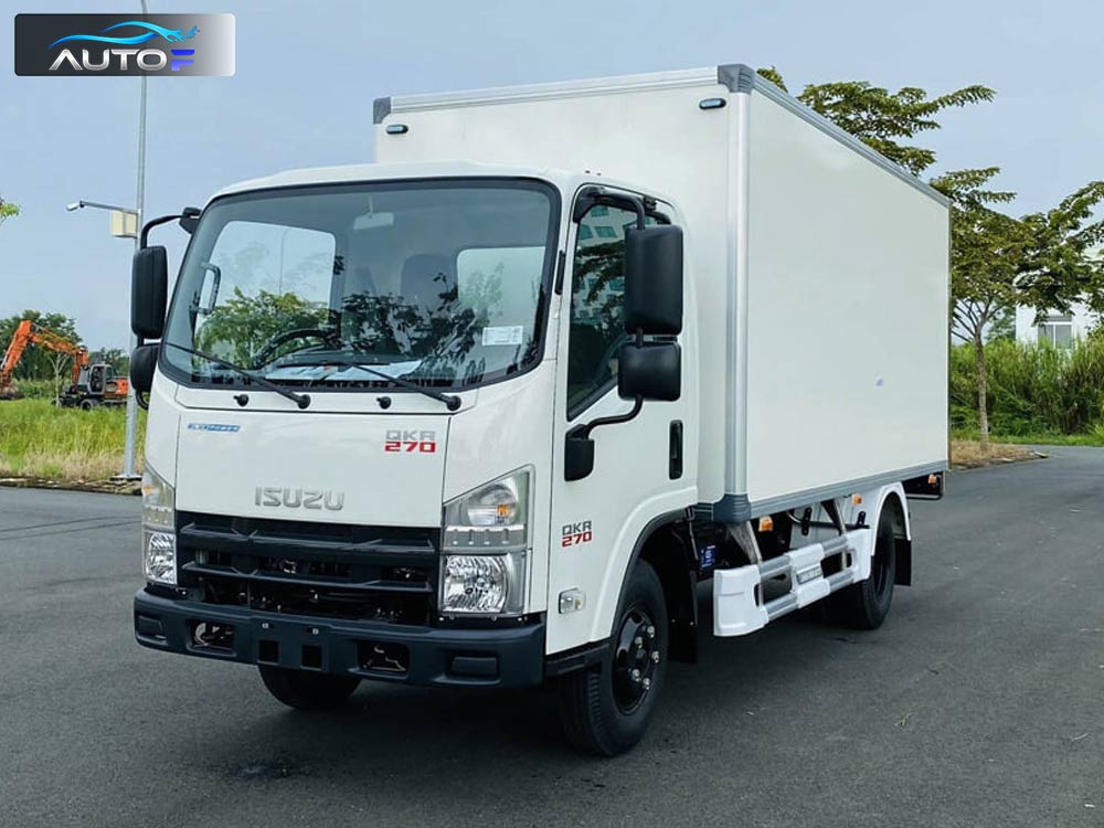 Xe tải isuzu QKR 270 thùng kín composite 2.8 tấn dài 4.3 mét
